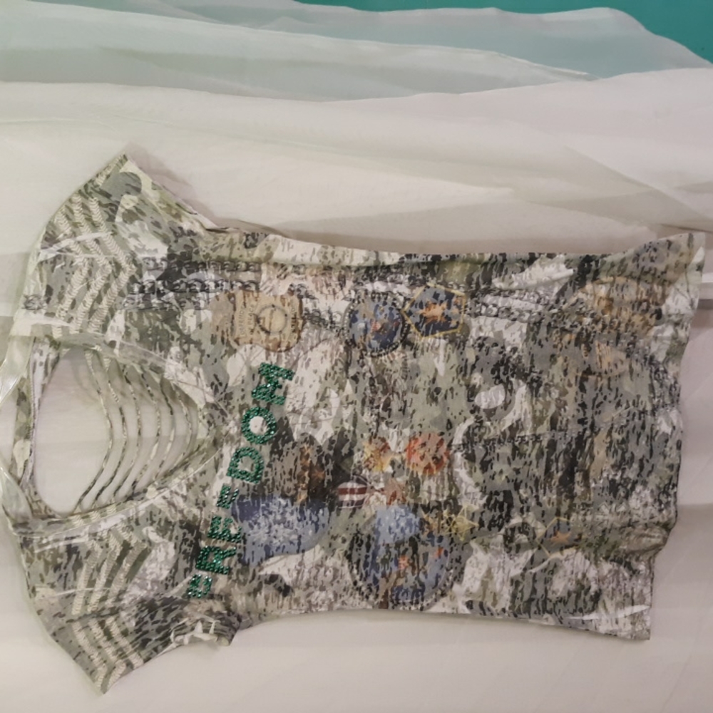 MILITARY/CAMO TEE  Burn-Out Style Fabric